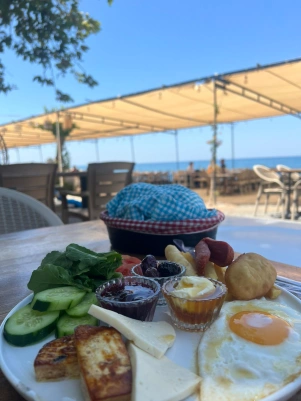 Deniz Restaurant Pansiyon - 3