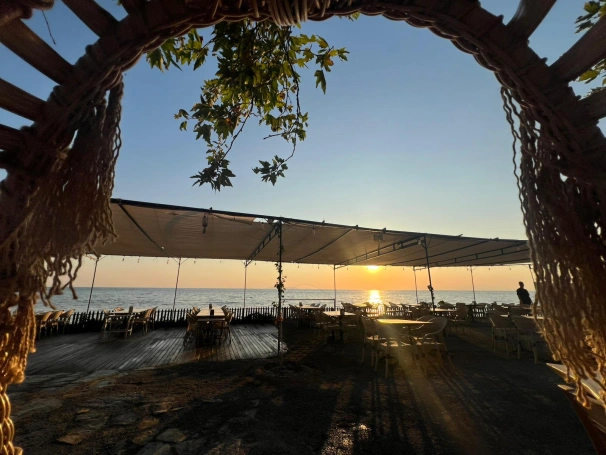 Deniz Restaurant Pansiyon - 1