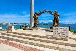 Didim Barış Anıtı ve Bayraklı Seyir Terası  - 1